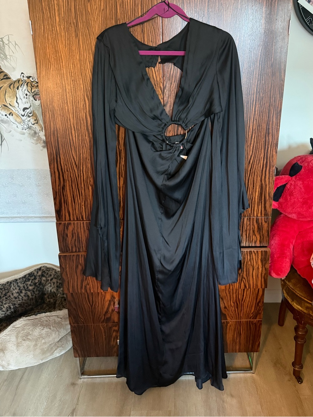 Luxxel Black Long-Sleeve Ring-Front Maxi Dress